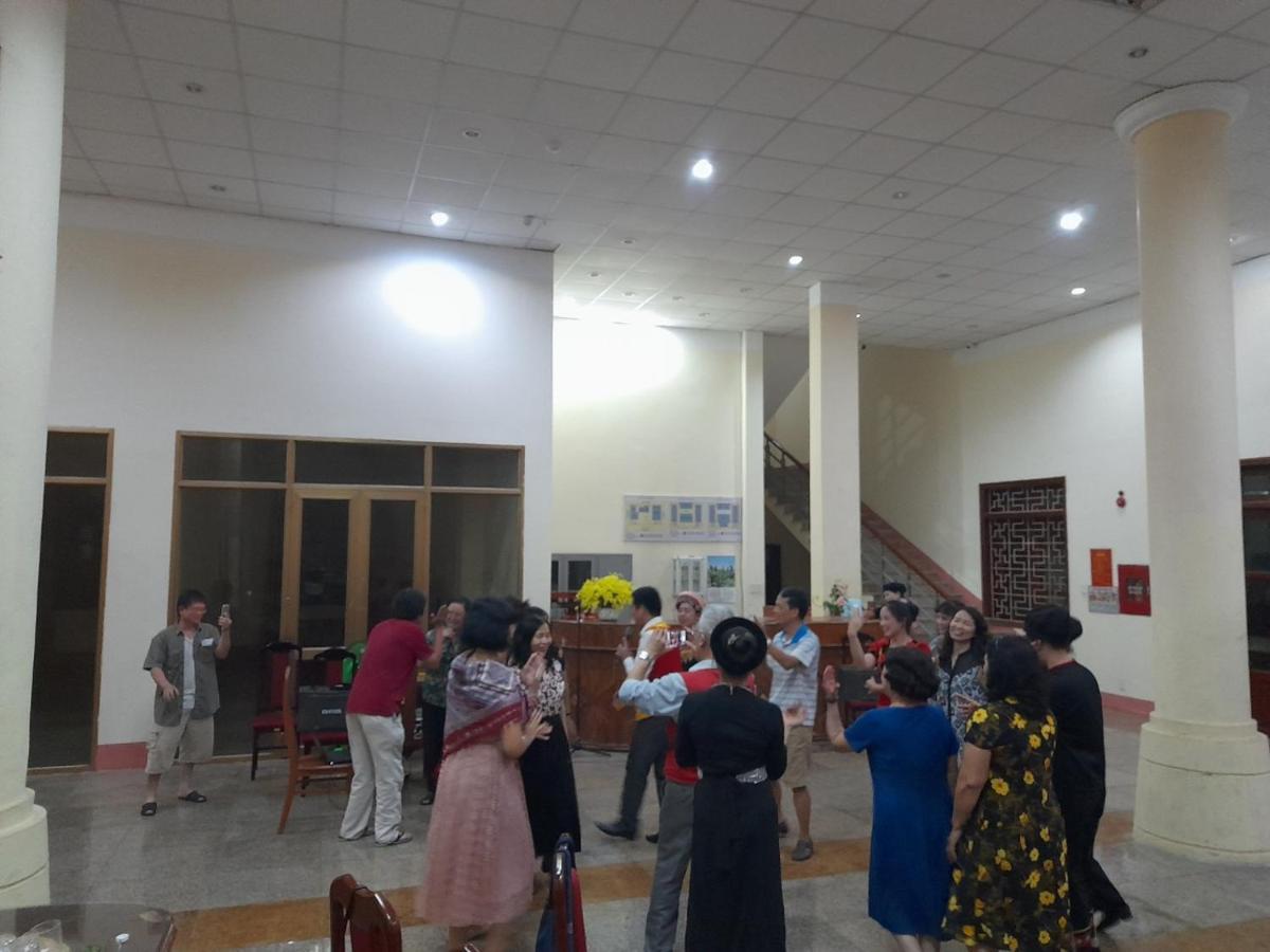 Khach San Vuon Quoc Gia Ba Be Hotel Bac Kan Екстериор снимка