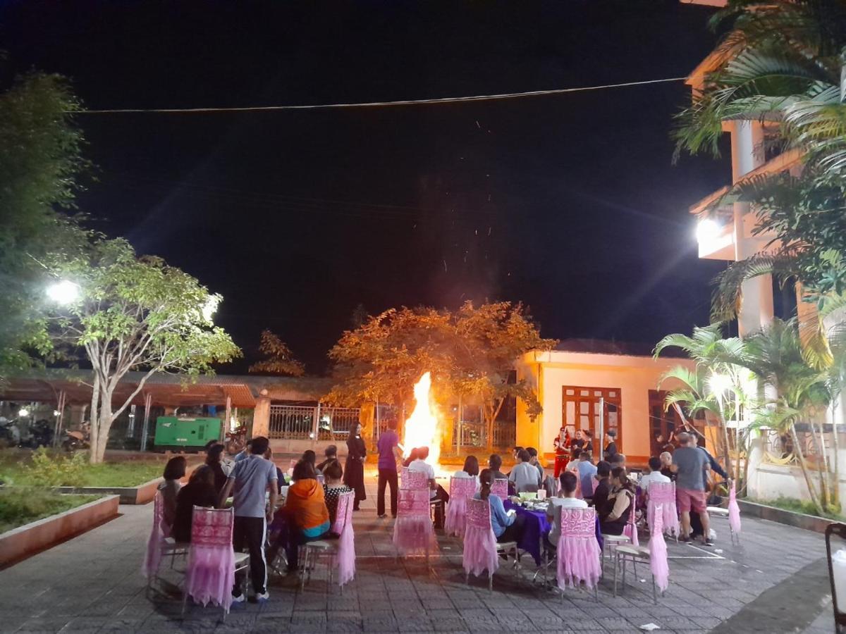Khach San Vuon Quoc Gia Ba Be Hotel Bac Kan Екстериор снимка