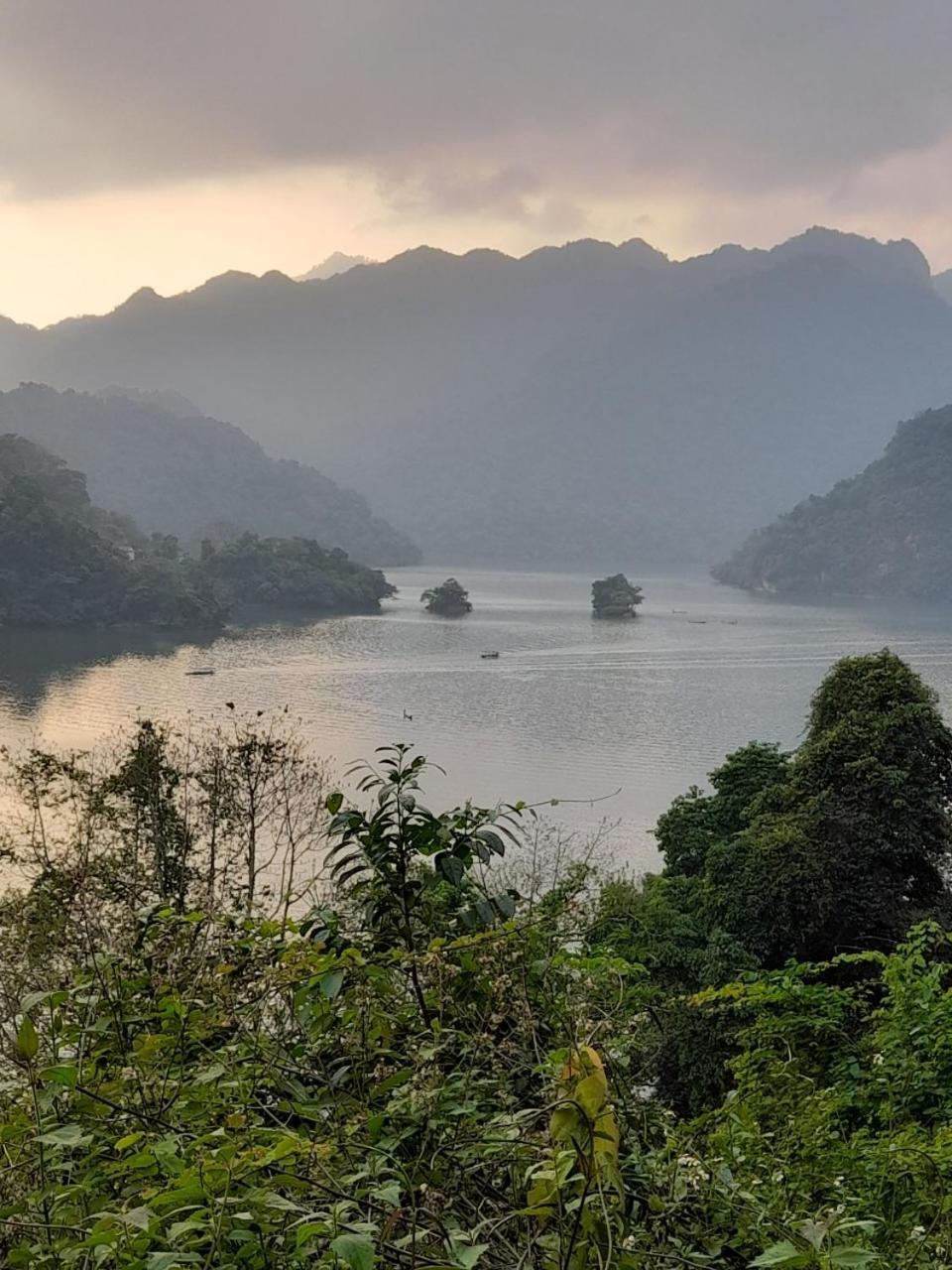 Khach San Vuon Quoc Gia Ba Be Hotel Bac Kan Екстериор снимка